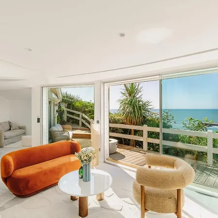 Light House アパート